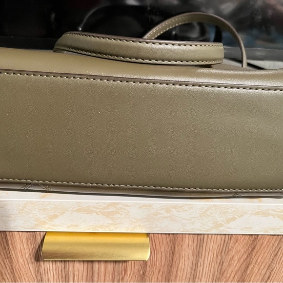 Michael Kors Olive and Silver Star Crossbody Bag - Picture 9 of 9